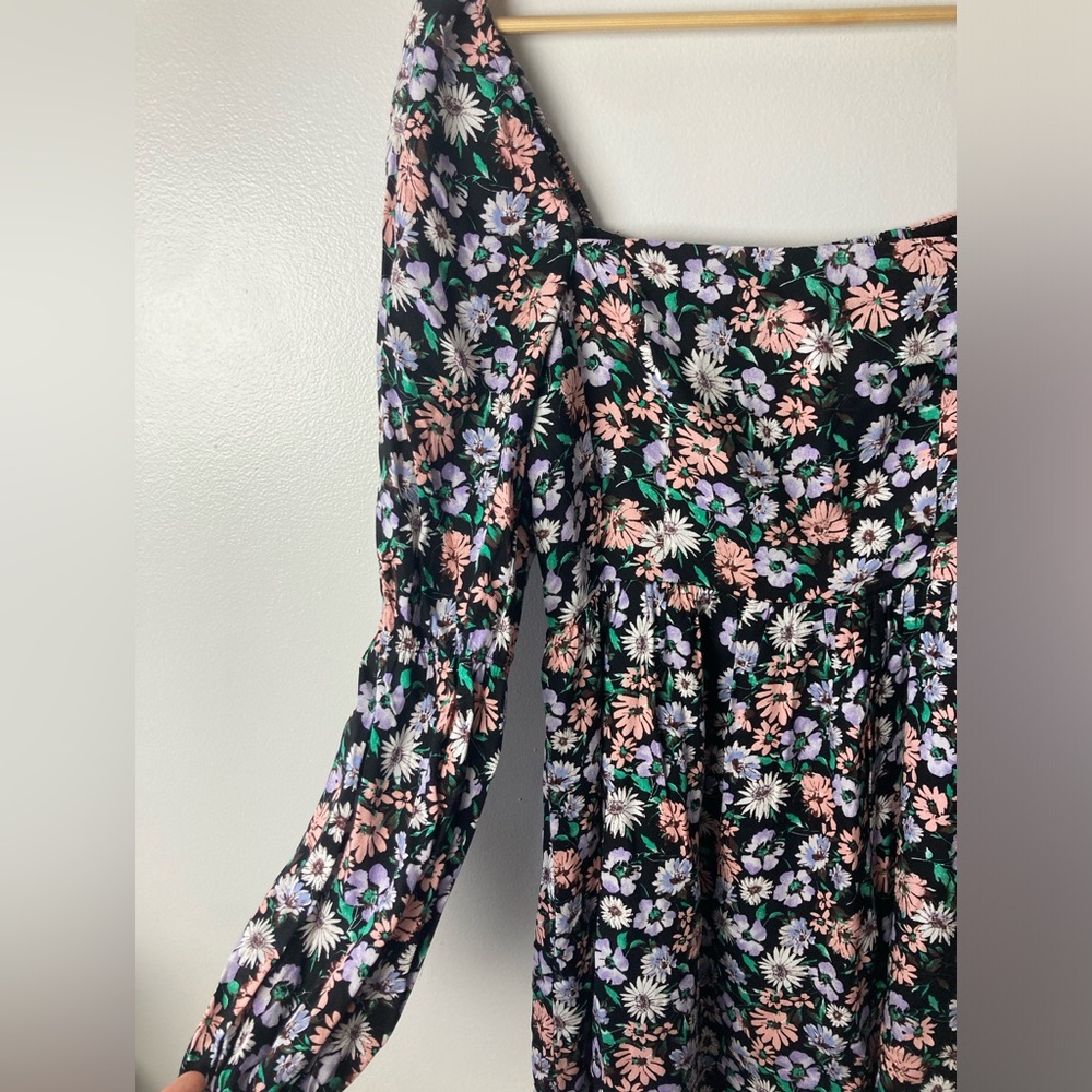 💜 Long Sleeve Floral Forever 21 Mini Dress Size Medium